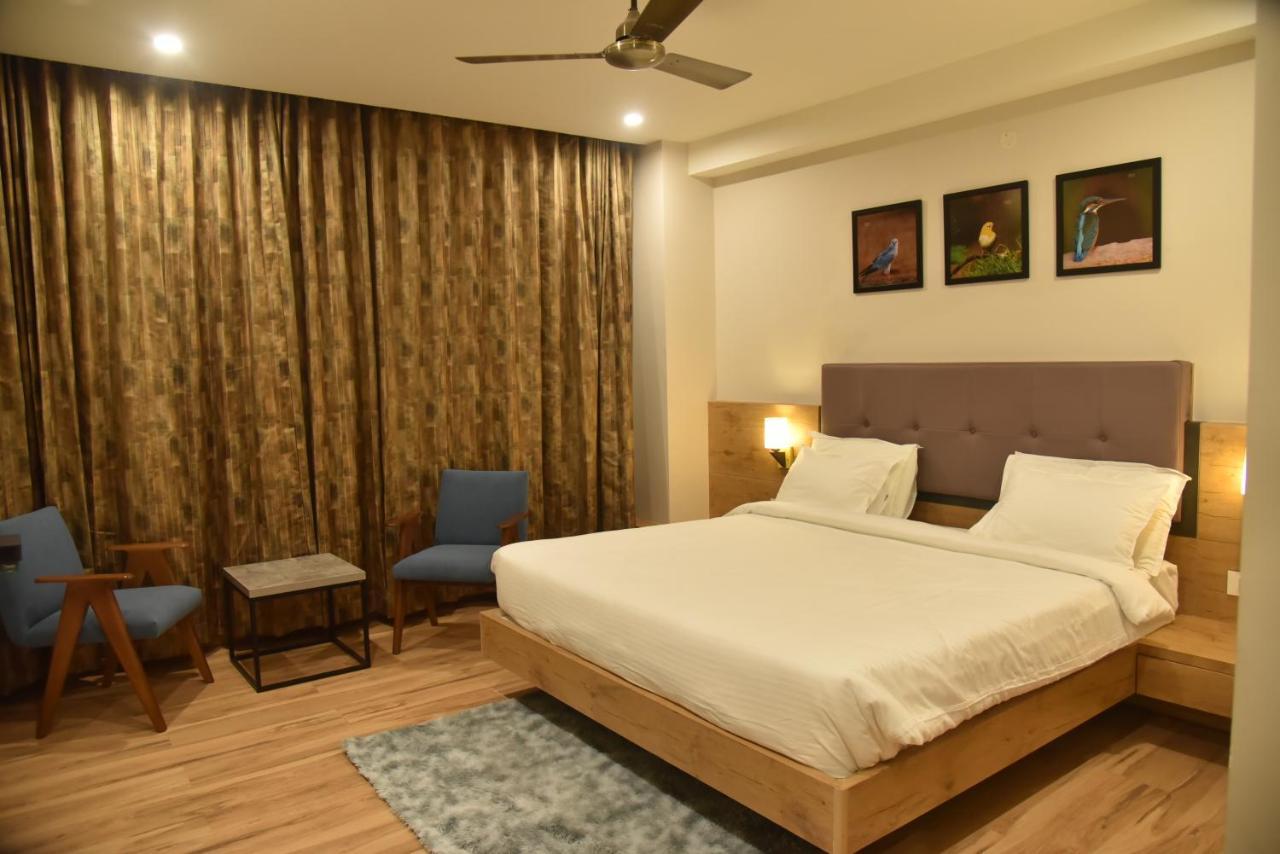 The Oaks Comforts Hubli Exterior photo